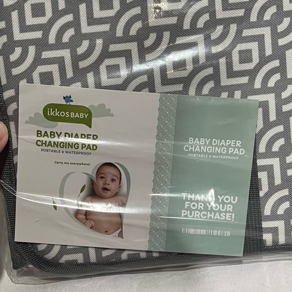 Ikkos Portable Changing Pad for Diaper Bag - Picture 4 of 4
